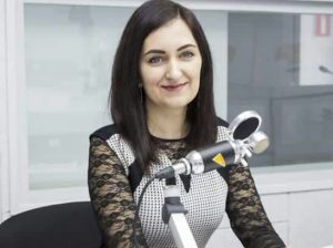 Interpreta Adriana SPUNEI, care și-a făcut din ”operă și canto academic” un destin frumos