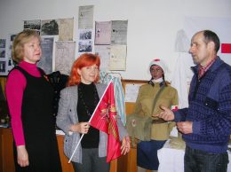 Среди первых посетителей Елена РУССУ и Лидия МАНЗЮК