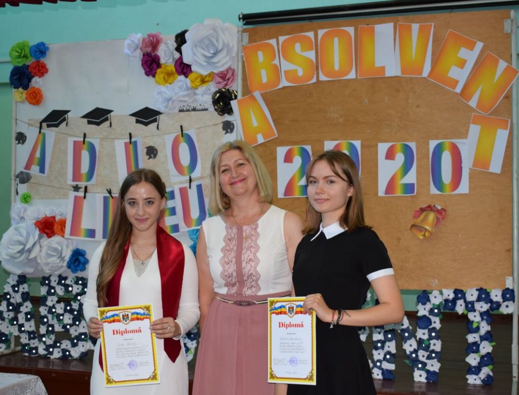 Succesele absolvenţilor sunt marea mândrie a pedagogilor