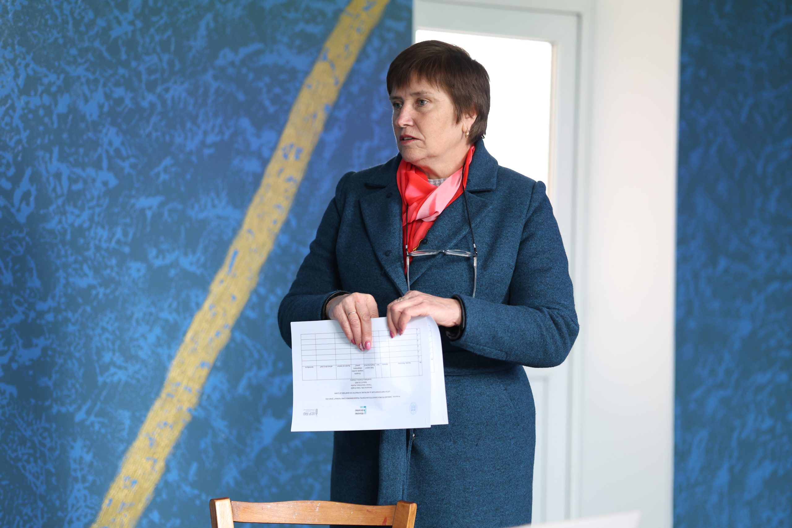 Aurelia Doschinescu în dialog cu locuitorii s. Drochia